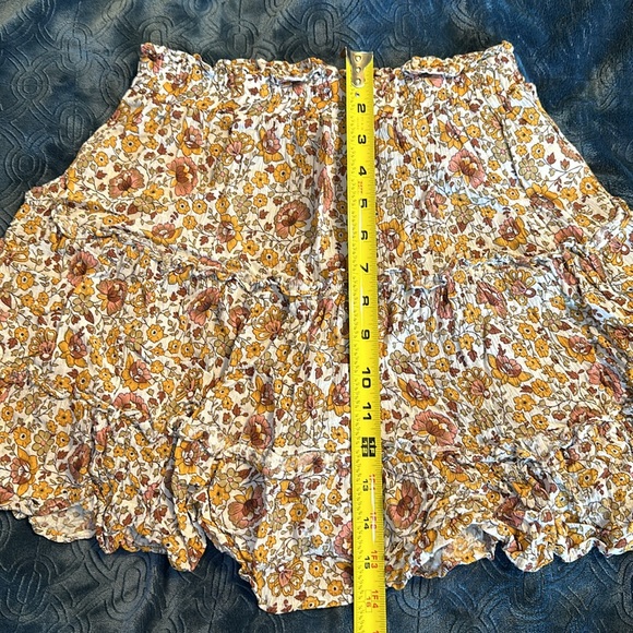 Cynthia Rowley Floral Mini Skirt!! - Picture 3 of 6